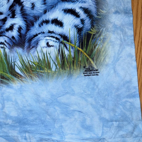 Vintage 2002 The Mountain Snow Leopard Graphic T-Shirt – XL – Leather Tag - Picture 2 of 3